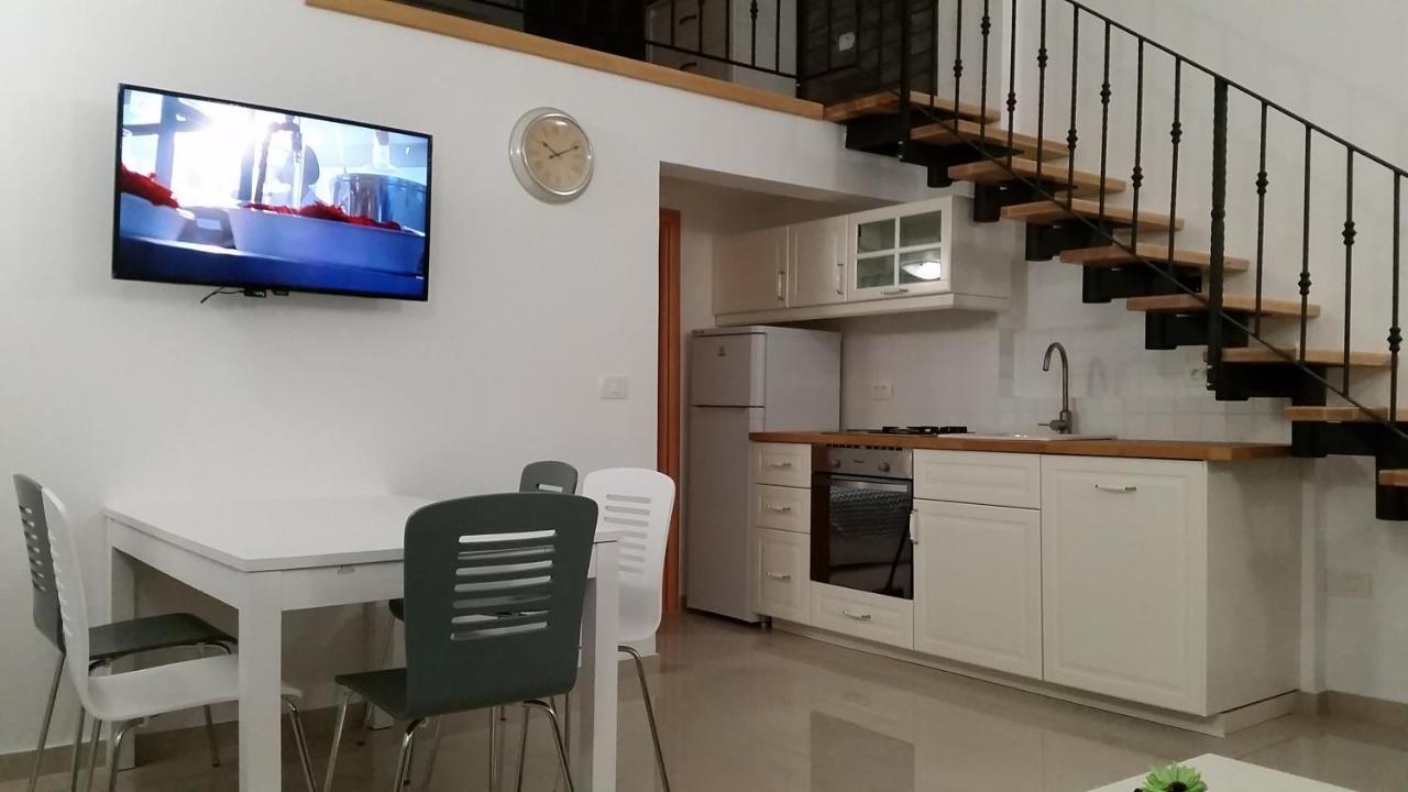 Apartments Zanic With Private Swimming Pool And Sea View Starigrad Paklenica Eksteriør bilde