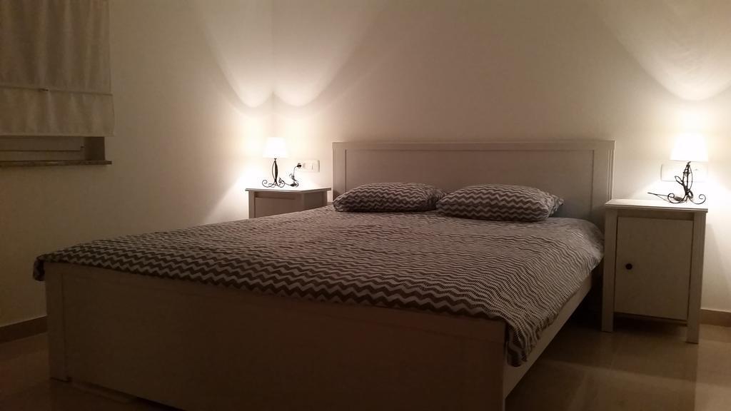 Apartments Zanic With Private Swimming Pool And Sea View Starigrad Paklenica Eksteriør bilde
